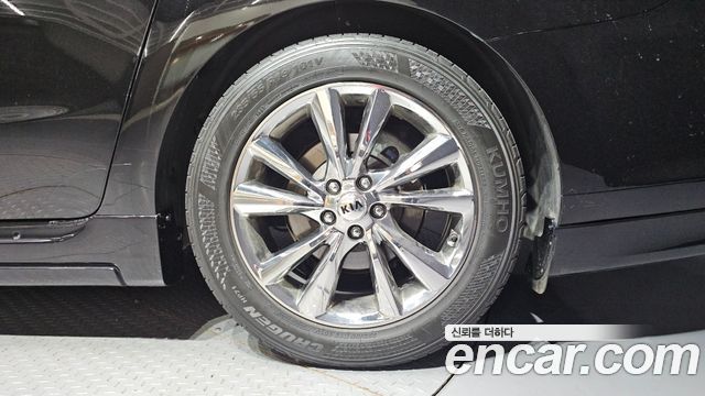 Kia Carnival Gasoline 7-Seater Hi-Limousine President 2019 — фото 21