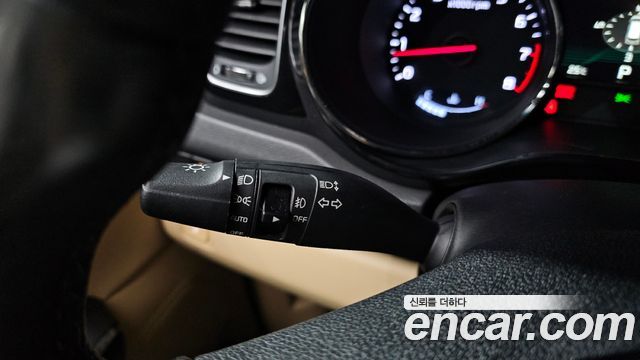 Kia Carnival Gasoline 7-Seater Hi-Limousine President 2019 — фото 29