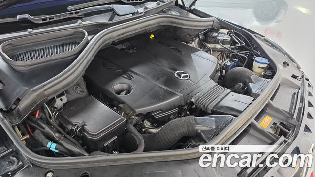 Mercedes-Benz M-Class (W166) ML350 BlueTEC 4MATIC 2015 — фото 6