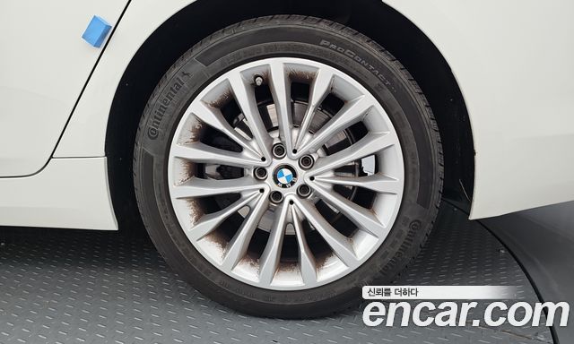 BMW 5 Series (G30) 530i Luxury Plus 2018 — фото 21