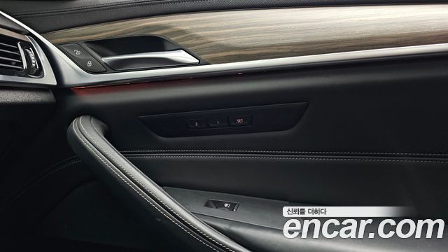 BMW 5 Series (G30) 530i Luxury Plus 2018 — фото 30