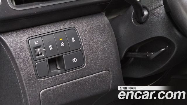 Hyundai Staria Cargo 5-Seater Modern 2022 — фото 13