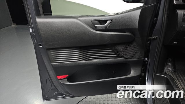Hyundai Staria Cargo 5-Seater Modern 2022 — фото 24