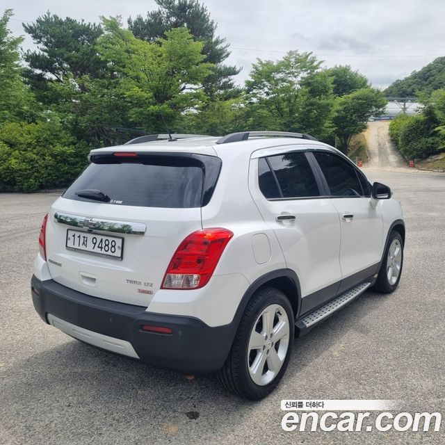 Chevrolet Trax 1.4 LT Leather Package 2015 — фото 2