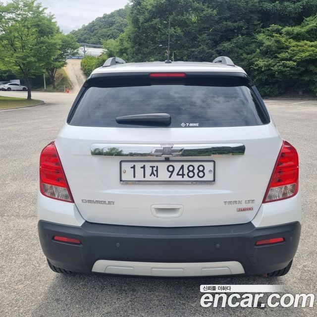 Chevrolet Trax 1.4 LT Leather Package 2015 — фото 4