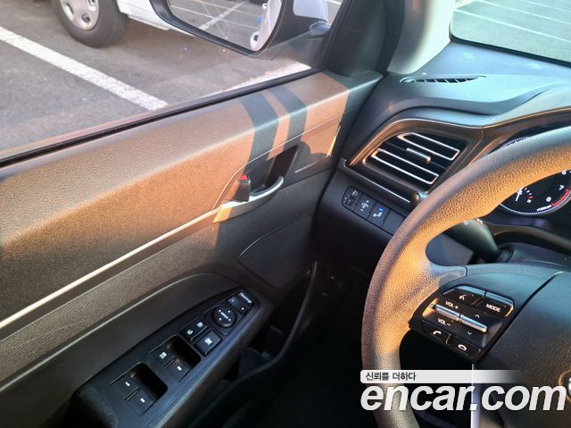 Hyundai Avante (AD) 1.6 Smart Choice 2020 — фото 15