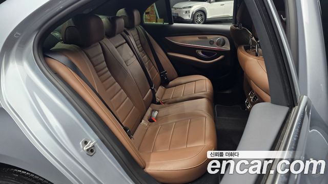 Mercedes-Benz E-Class (W213) E350 4MATIC Avantgarde 2021 — фото 26