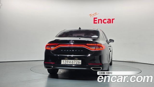 Hyundai Grandeur (IG) 2.4 Premium Special 2018 — фото 4