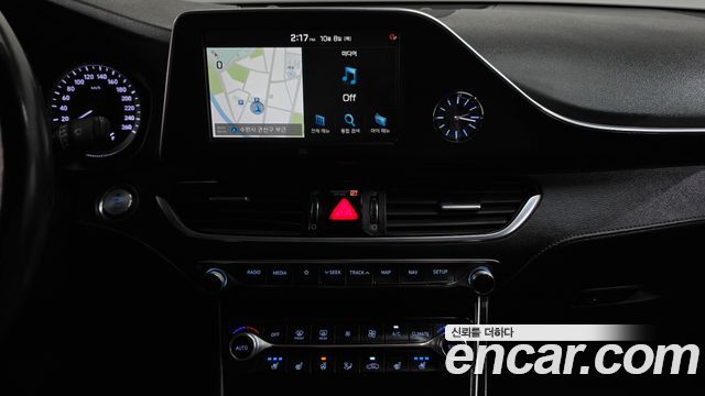 Hyundai Grandeur (IG) 2.4 Premium Special 2018 — фото 14
