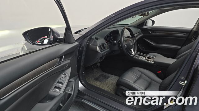 Honda Accord (X) 2.0 Turbo Sport 2019 — фото 10