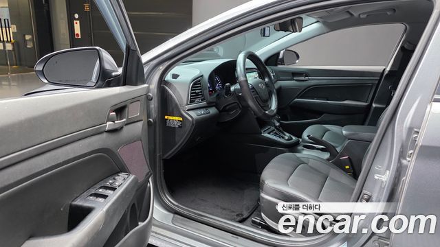 Hyundai Avante (AD) 1.6 GDI Value Plus 2017 — фото 10