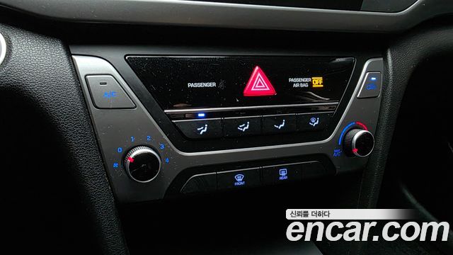 Hyundai Avante (AD) 1.6 GDI Value Plus 2017 — фото 19