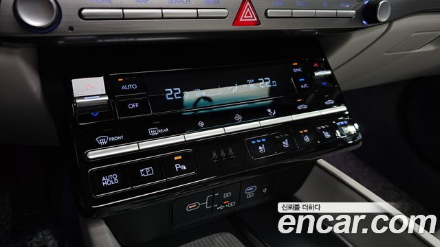 Hyundai Grandeur (GN7) 2,5 Gasoline 2WD Exclusive 2023 — фото 19