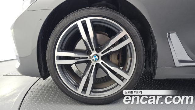 BMW 7 Series (G11) 740Li xDrive M Sport Package 2018 — фото 5