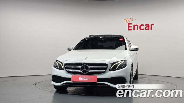 Mercedes-Benz E-Class (W213) E300 Avantgarde 2019 — фото 3