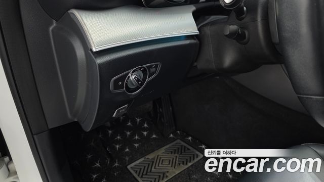 Mercedes-Benz E-Class (W213) E300 Avantgarde 2019 — фото 28