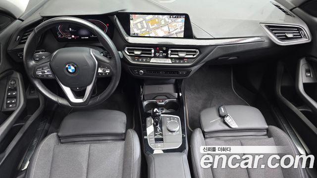 BMW 1 Series (F40) 120i Sports 2023 — фото 7