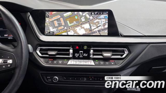 BMW 1 Series (F40) 120i Sports 2023 — фото 13