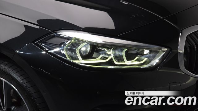 BMW 1 Series (F40) 120i Sports 2023 — фото 22