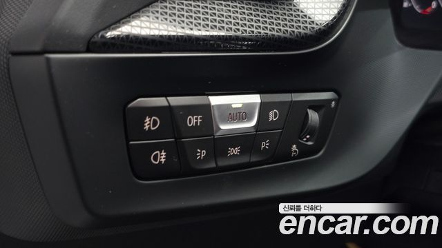 BMW 1 Series (F40) 120i Sports 2023 — фото 31