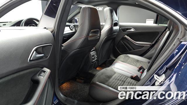Mercedes-Benz CLA-Class (C117) CLA220 AMG Line 2018 — фото 15