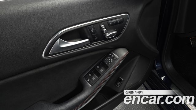 Mercedes-Benz CLA-Class (C117) CLA220 AMG Line 2018 — фото 20