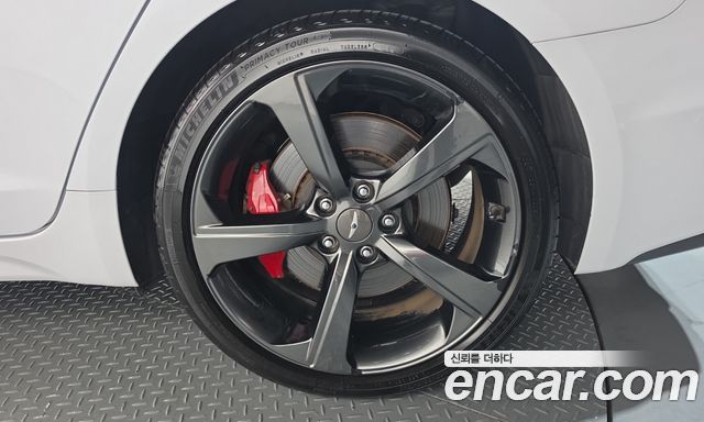 Genesis G70 3.3T Sport AWD Prestige 2019 — фото 21