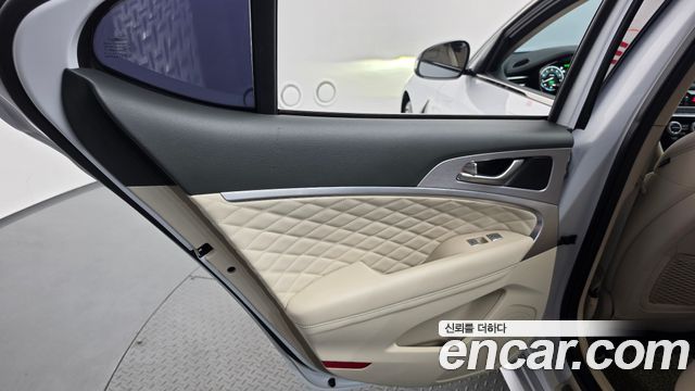 Genesis G70 3.3T Sport AWD Prestige 2019 — фото 25