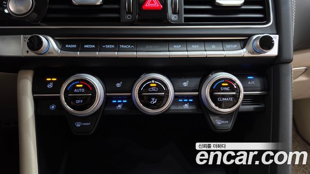 Genesis G70 3.3T Sport AWD Prestige 2019 — фото 32