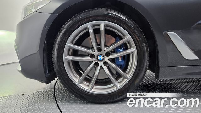 BMW 5 Series (G30) 530i M Sport Package Plus 2018 — фото 5