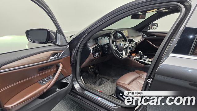 BMW 5 Series (G30) 530i M Sport Package Plus 2018 — фото 10