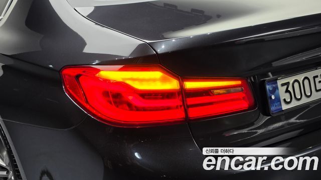 BMW 5 Series (G30) 530i M Sport Package Plus 2018 — фото 29