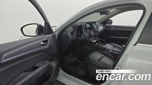 Renault Korea XM3 1.3 TCe RE Signature 2022 — фото 10