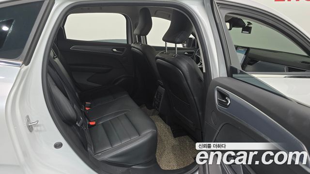 Renault Korea XM3 1.3 TCe RE Signature 2022 — фото 11