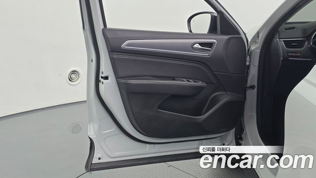 Renault Korea XM3 1.3 TCe RE Signature 2022 — фото 24