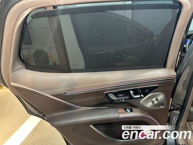 Mercedes-Benz EQS SUV (X296) Maybach EQS680 4MATIC 2024 — фото 21