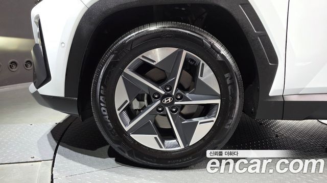Hyundai Tucson (NX4) Gasoline 1.6 Turbo 2WD Inspiration 2025 — фото 5