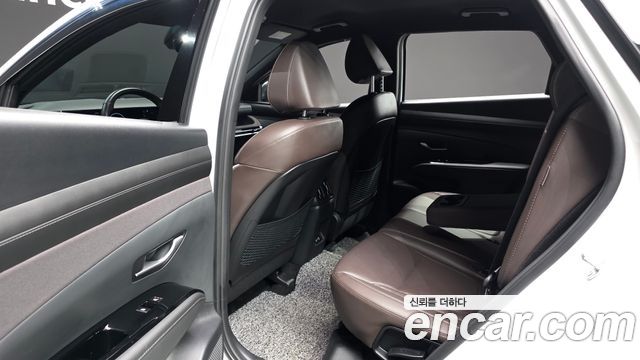 Hyundai Tucson (NX4) Gasoline 1.6 Turbo 2WD Inspiration 2025 — фото 11
