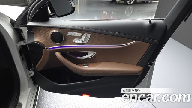 Mercedes-Benz E-Class (W213) E250 Exclusive 2023 — фото 24
