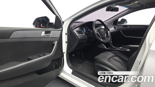 Hyundai Sonata (LF) LPI TAXI Premium 2017 — фото 10