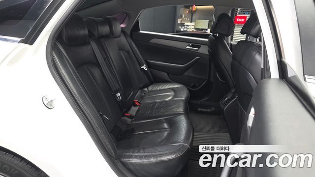 Hyundai Sonata (LF) LPI TAXI Premium 2017 — фото 12