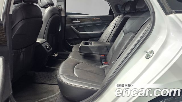 Hyundai Sonata (LF) 2.0 Smart 2015 — фото 16