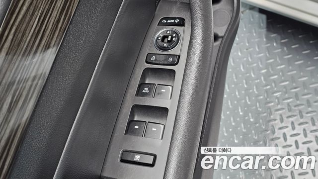 Hyundai Sonata (LF) 2.0 Smart 2015 — фото 21
