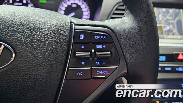 Hyundai Sonata (LF) 2.0 Smart 2015 — фото 33