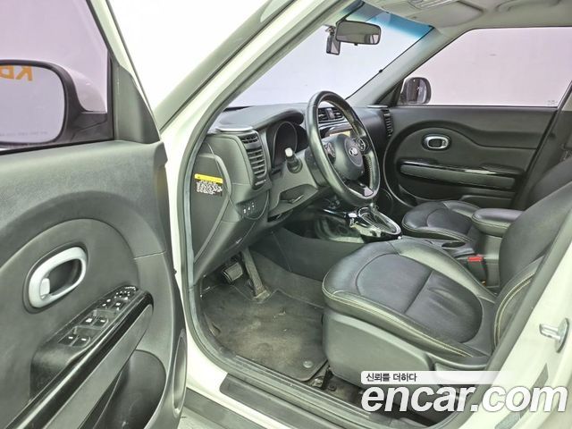 Kia Soul 1.6 Diesel Prestige 2015 — фото 21