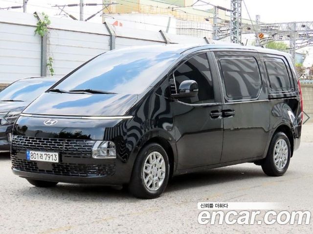Hyundai Staria Cargo 3-Seater Modern 2023 — фото 3