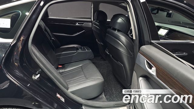 Genesis G80 3.3 GDI AWD Luxury 2017 — фото 11