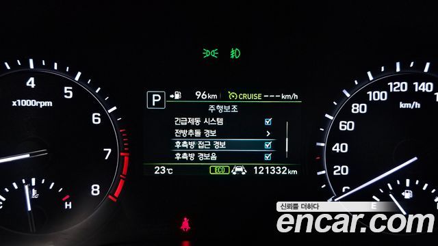 Genesis G80 3.3 GDI AWD Luxury 2017 — фото 16