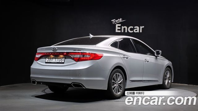 Hyundai Grandeur (HG) HG240 Modern 2015 — фото 2