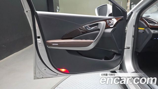 Hyundai Grandeur (HG) HG240 Modern 2015 — фото 24